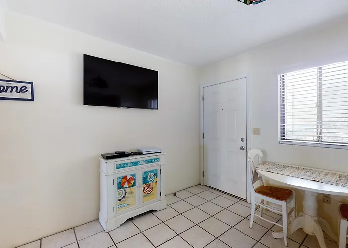 Plaza Ii Apartment
