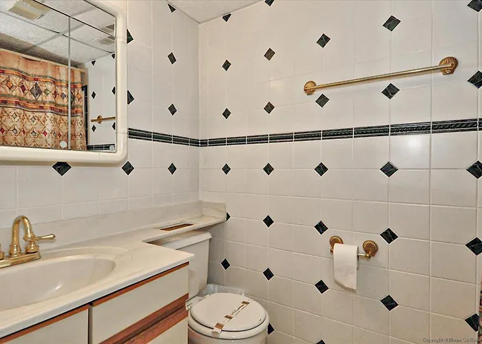 Plaza Ii Apartment *